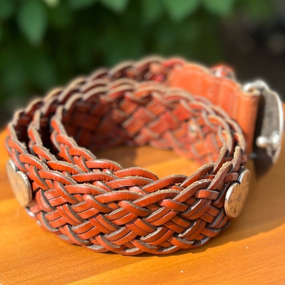 Saks Leather Woven Belt Brown Size Large Great Condition - Picture 2 of 7